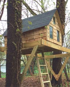 Alpino children's treehouse